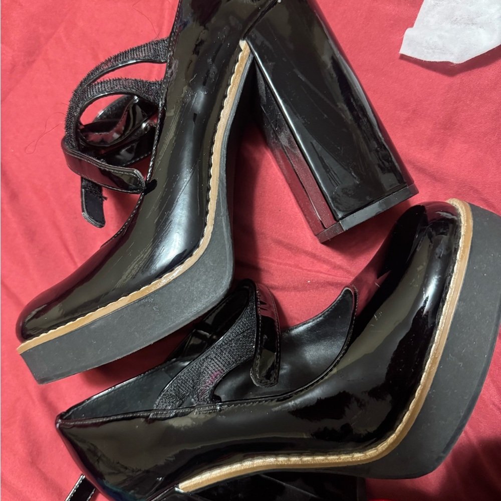 Steve Madden Glossy Black Platform Shoes